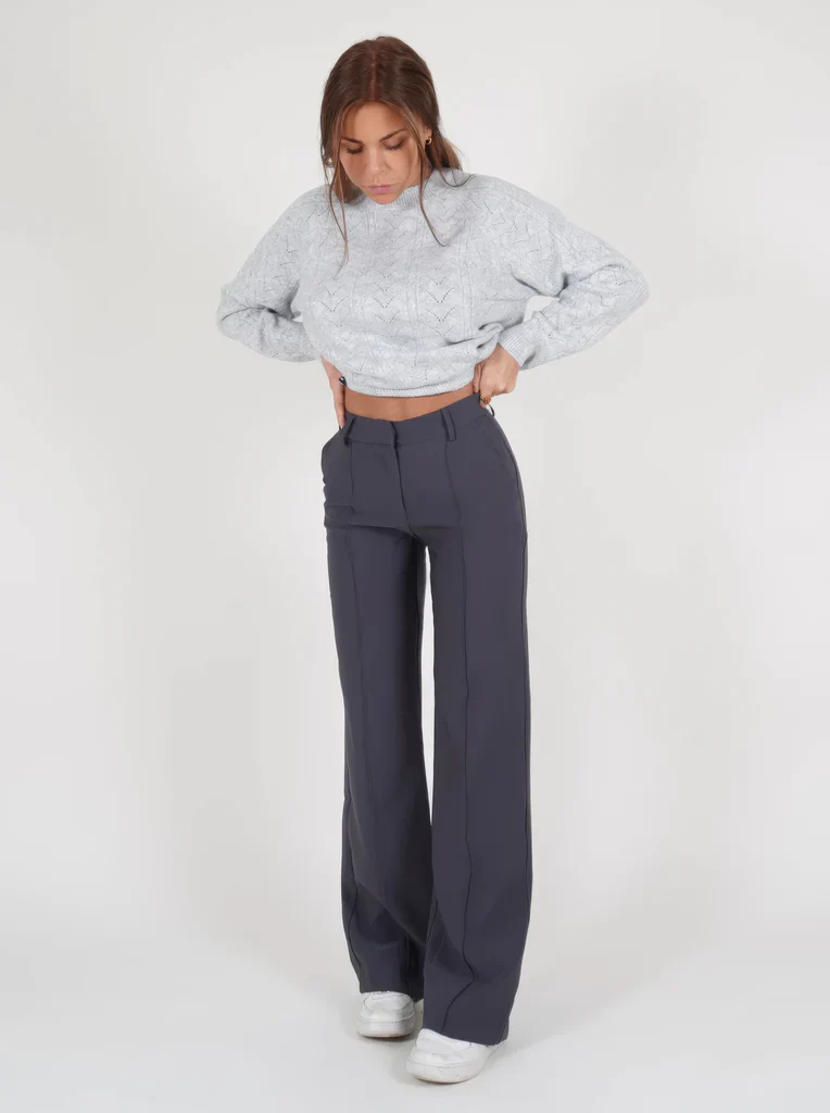High-Waisted Flared Stretch Trousers for Women with Seam Detail