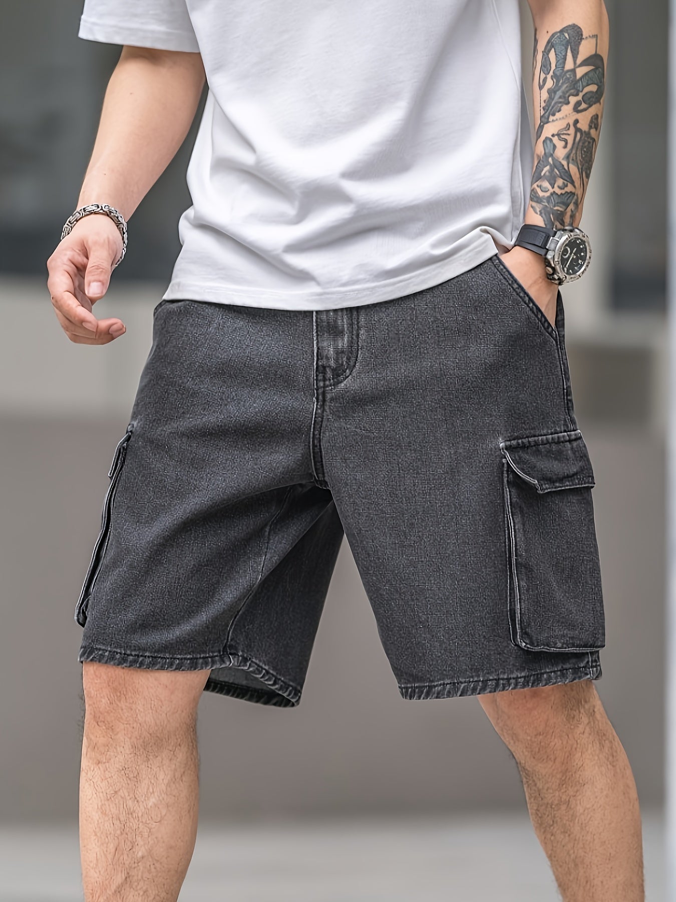 Thijs | Knee-Length Denim Shorts Featuring Pockets