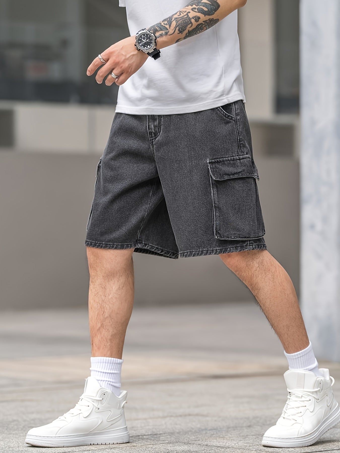 Thijs | Knee-Length Denim Shorts Featuring Pockets