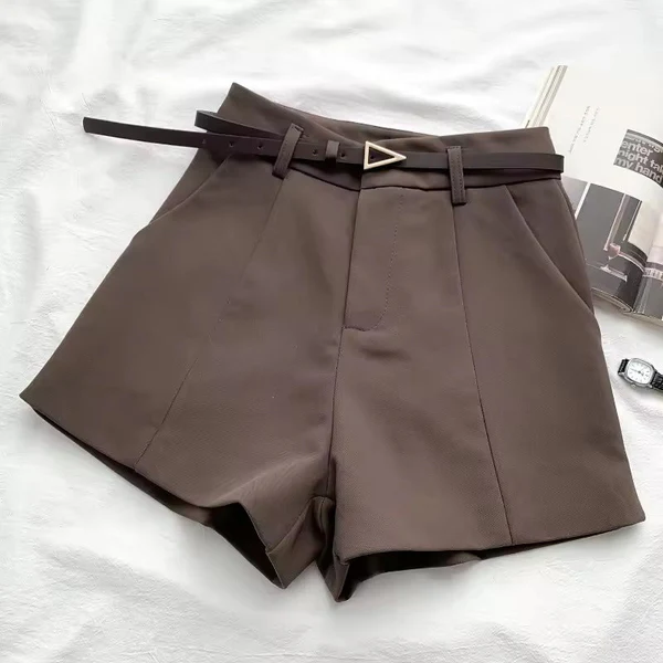 Fleur – Chic Belted Shorts