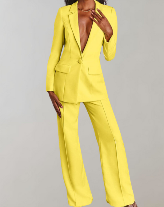 NOELLE | Chic Blazer and Trouser Ensemble