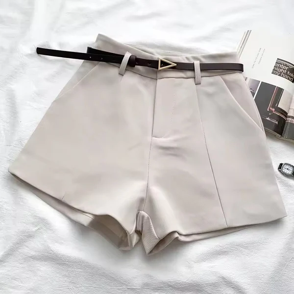 Fleur – Chic Belted Shorts